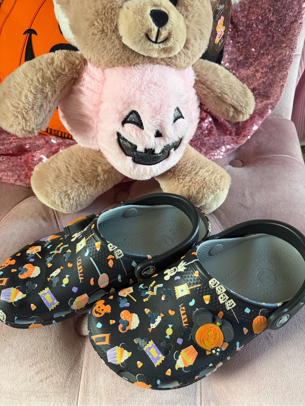 Disney Parks Mickey Halloween Print Clogs Crocs   Pumpkin Candy 🍭 🎃 size 4M 6W